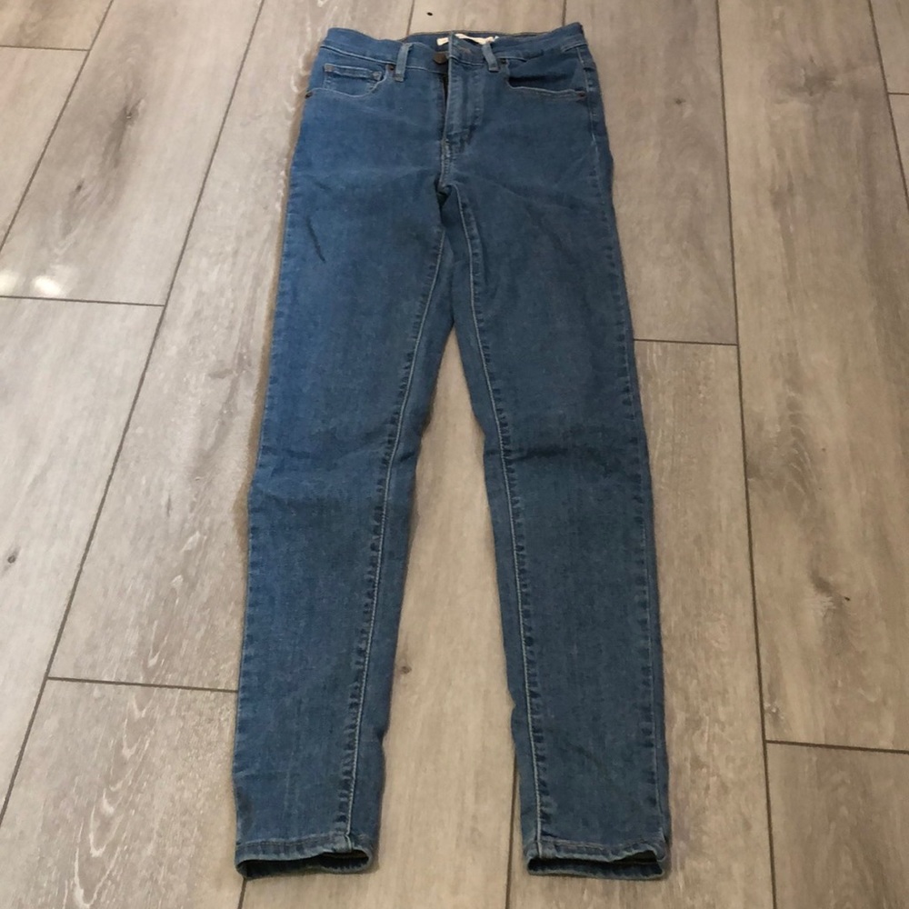 Womens new size 24 high waisted Levi skinny jeans